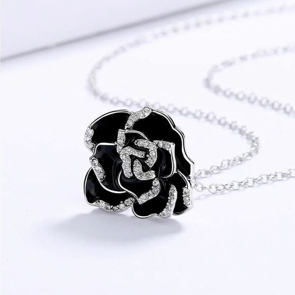 Sterling Silver Black Flower Enamel Drip Rhinestone Necklace Womens New - Picture 4 of 12